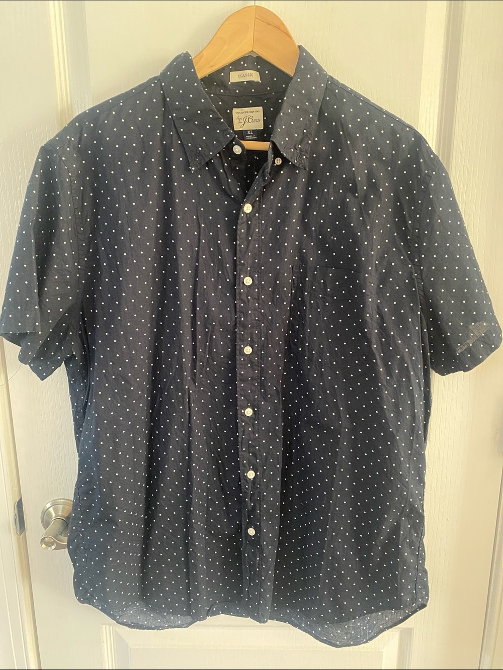 Jcrew lightweight Men's Navy Dot Short-Sleeve Button-Up Shirt
